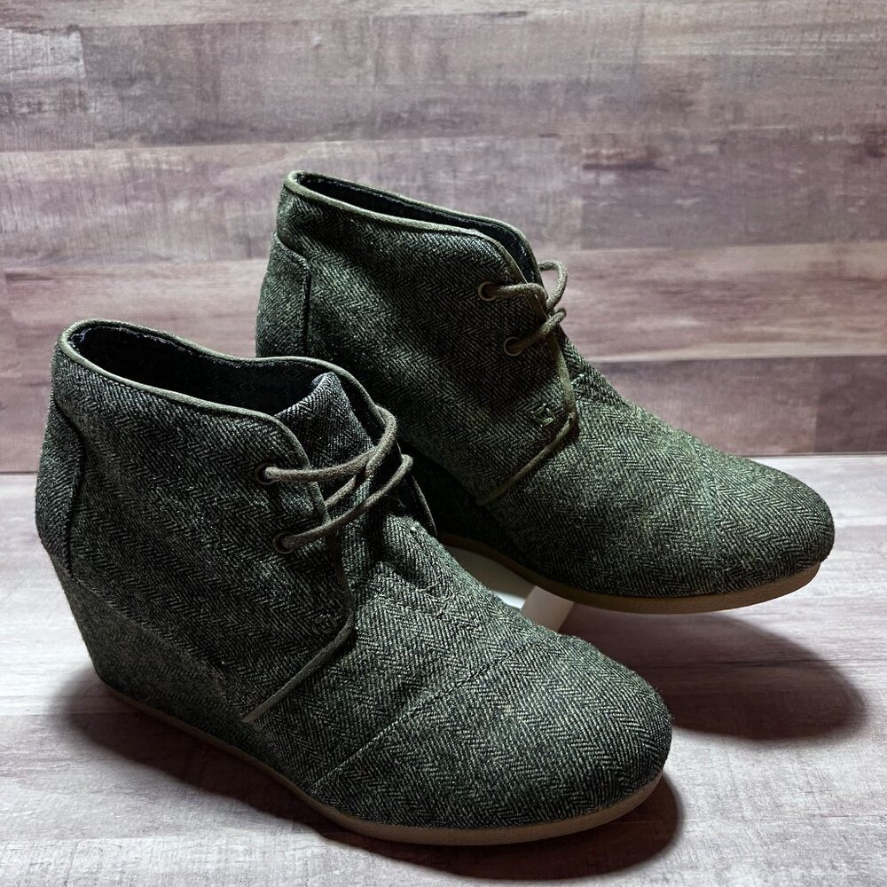 TOMS Womens Wedge Lace-Up Booties Size 7.5 Olive Herringbone